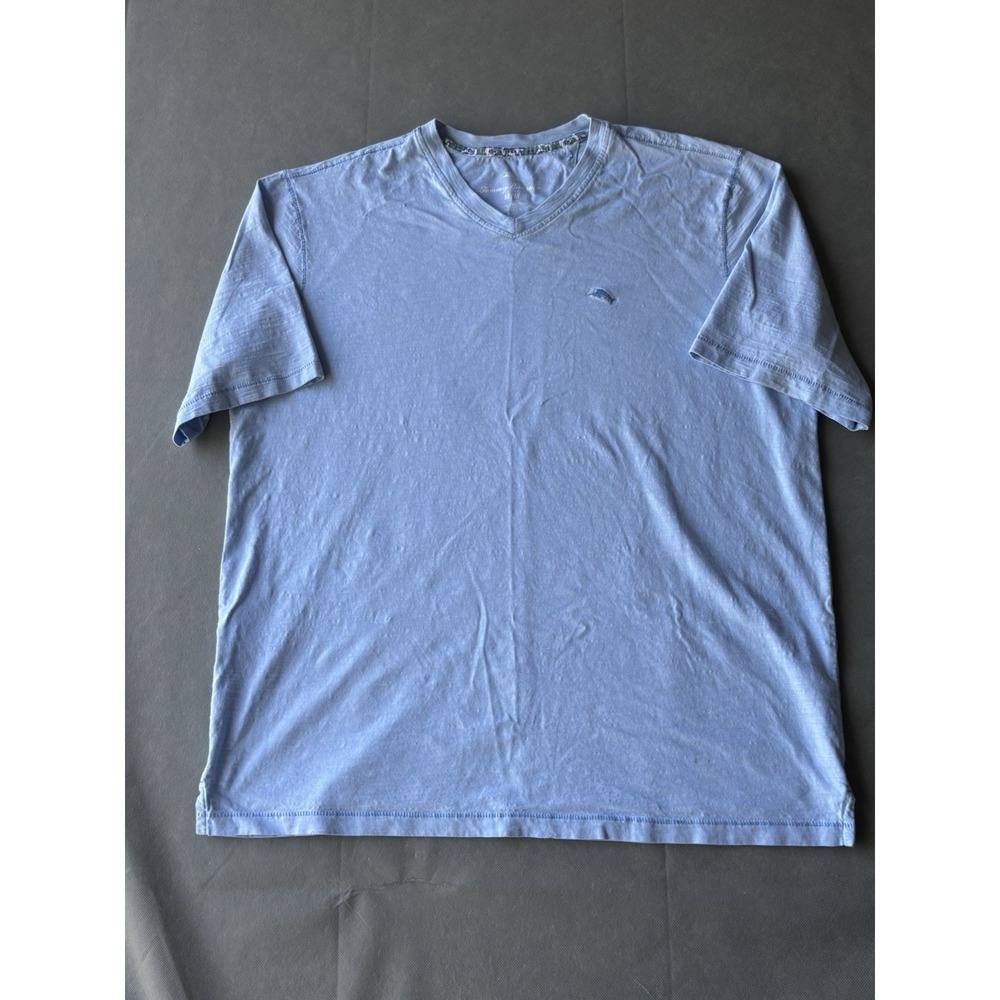 Tommy Bahama V Neck Men Tshirt Medium Light Blue 100% Cotton Golf Preppy‎